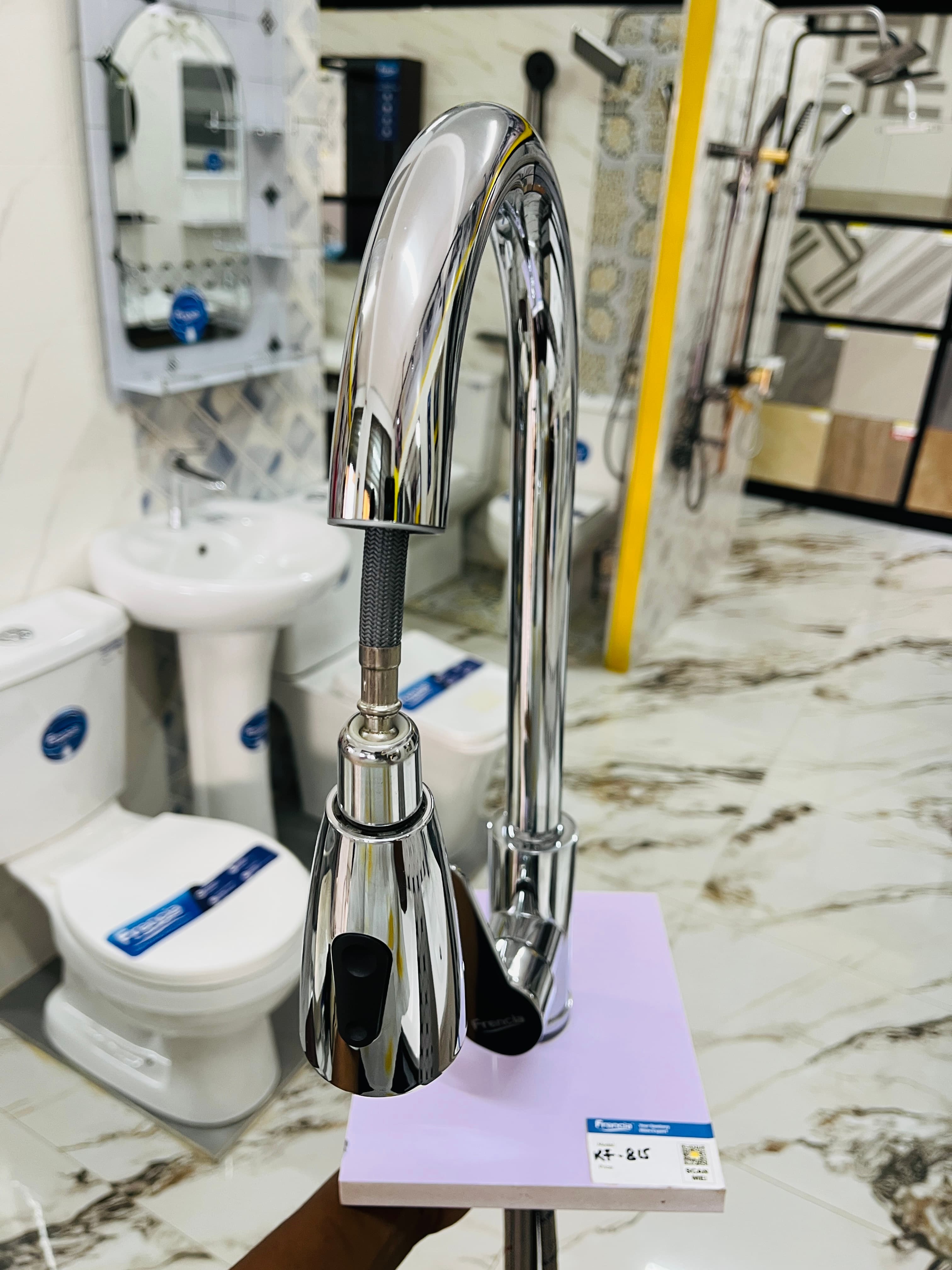 Faucets & mixer taps