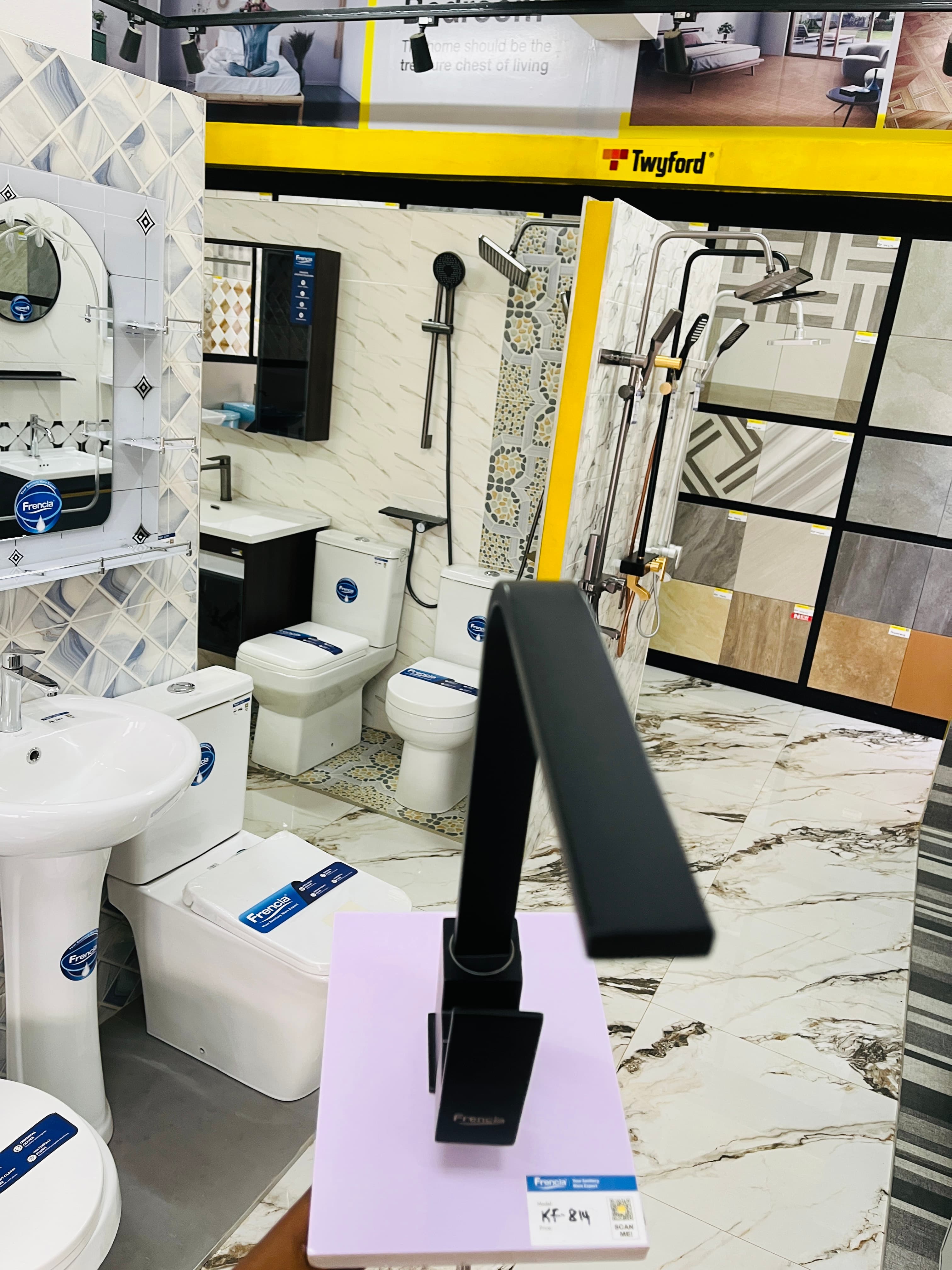 Faucets & mixer taps