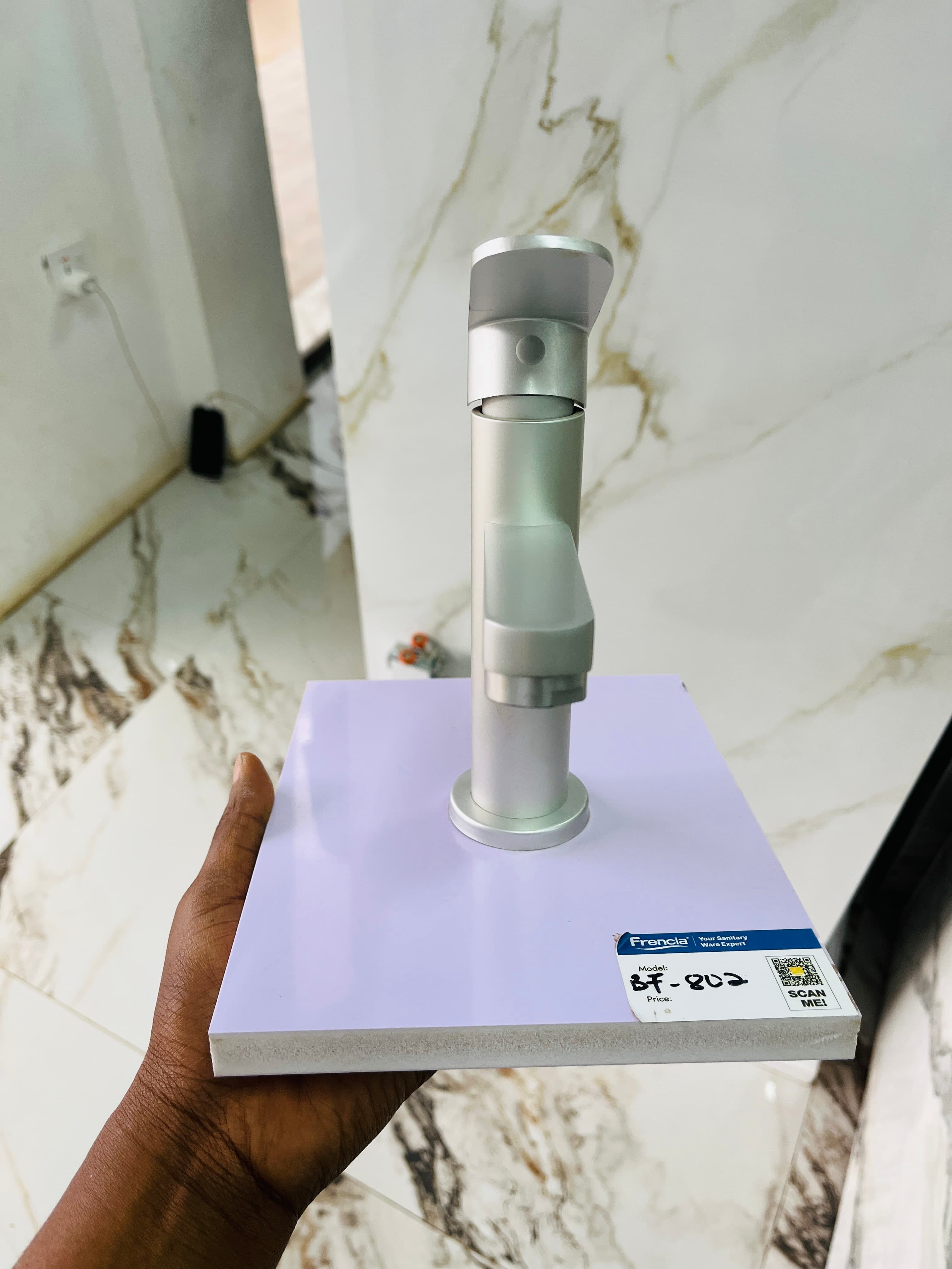 Faucets & mixer taps