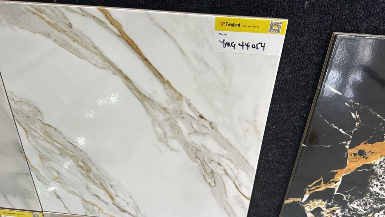 YMG 44054 – 40x40cm Polished Floor Tile